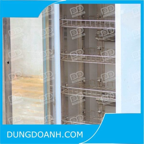Bên trong tủ sấy bát sấy chén 1 cánh