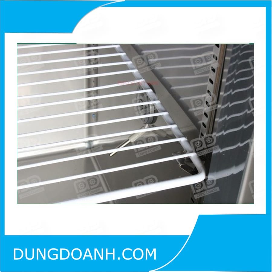 GIá để đồ có thể tùy chỉnh vị trí cao thấp trong tủ