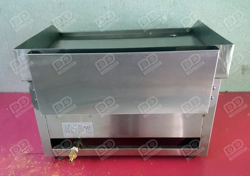 Mặt sau của bếp rán phẳng gas