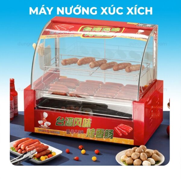 Máy nướng xúc xích 7 ống sở hữu thiết kế kính cong sang trọng, kết hợp cửa trượt phía sau giúp che chắn bụi bẩn và dễ dàng thao tác lấy thực phẩm.