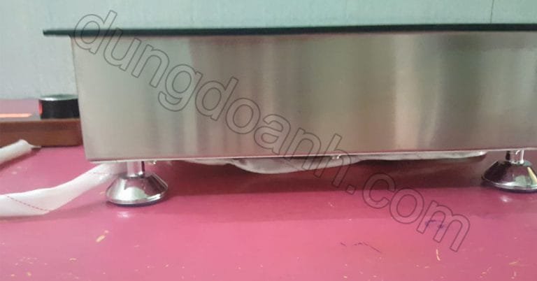 Chiều cao của bếp 10 cm