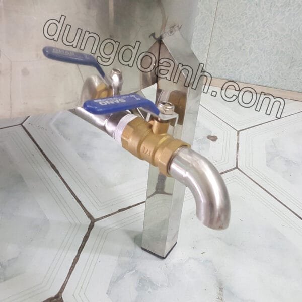 Van xả đáy vệ sinh,hoặc lấy nước nóng