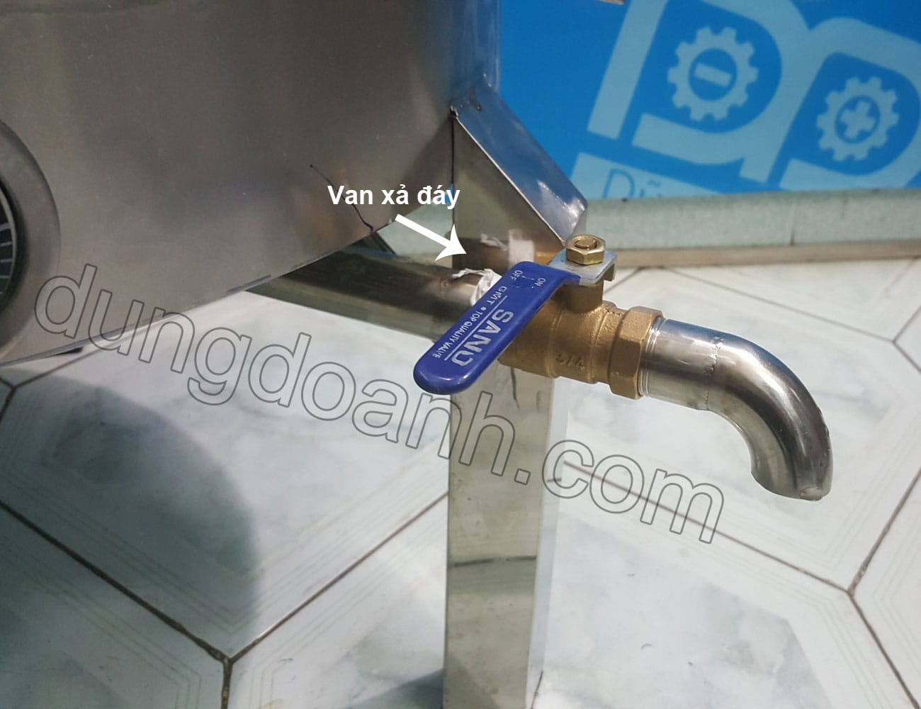 Nồi luộc giò bằng điện inox 2 lớp 80 lít 5 Van xả đáy vệ sinh tiện dụng