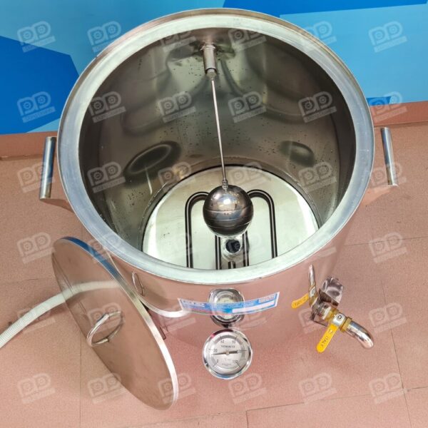 Có phao cấp nước bổ sung nước tự động