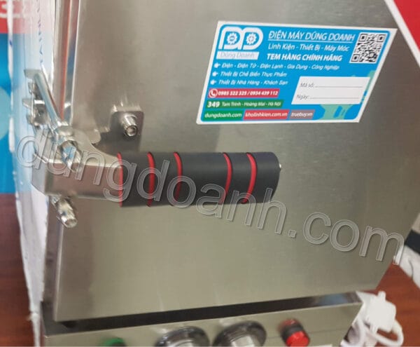 Tủ nấu cơm mini dùng điện 8Kg 10 Tay nắm của tủ