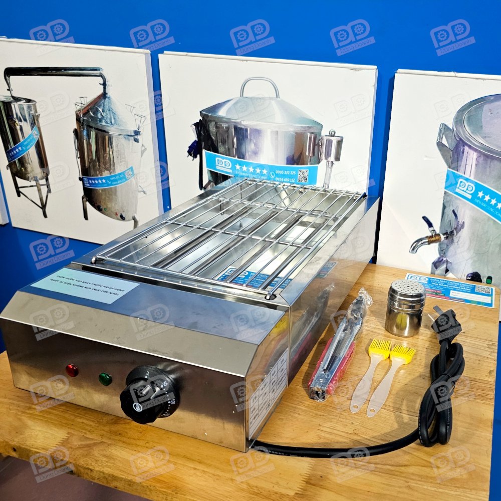 Tặng kèm phụ kiện gắp, chổi dầu, hộp đựng gia vị