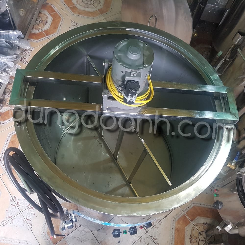 Mô tơ và cánh khuấy