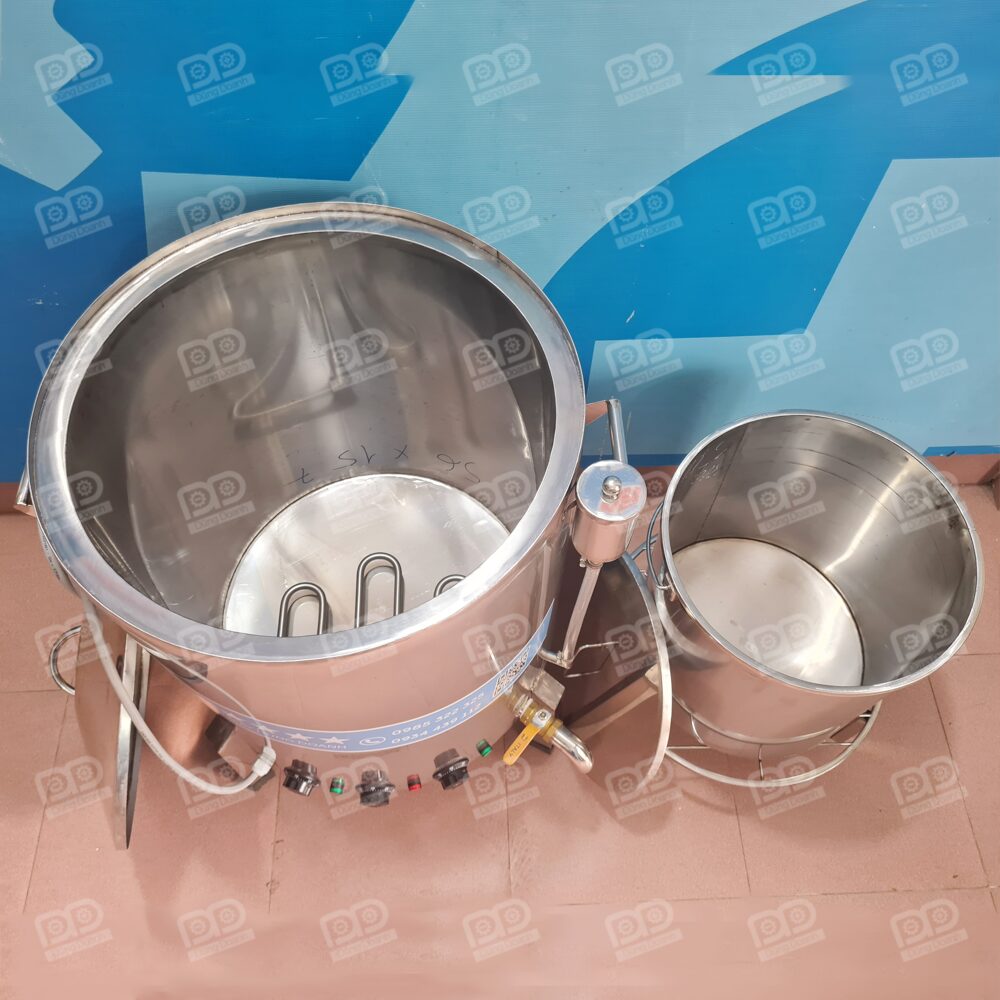 Thiết kế thông minh với lớp bảo ôn giữ nhiệt dày 3cm giúp quá trình đun nấu diễn ra nhanh chóng, tiết kiệm điện năng và giữ nhiệt cực kỳ hiệu quả