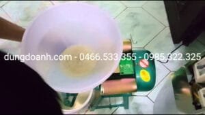 Xay thử gạo bằng máy xay bột khô giá rẻ