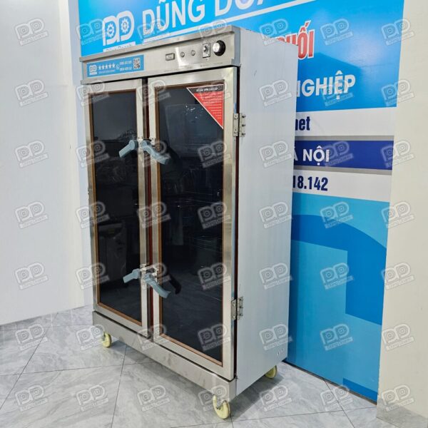 Tủ sấy công nghiệp 2 cánh kính VN 15 Sản phẩm sở hữu kích thước tổng thể tối ưu với chiều cao 1,9m và chiều ngang 1,2m, đảm bảo sự chắc chắn và sang trọng cho không gian bếp