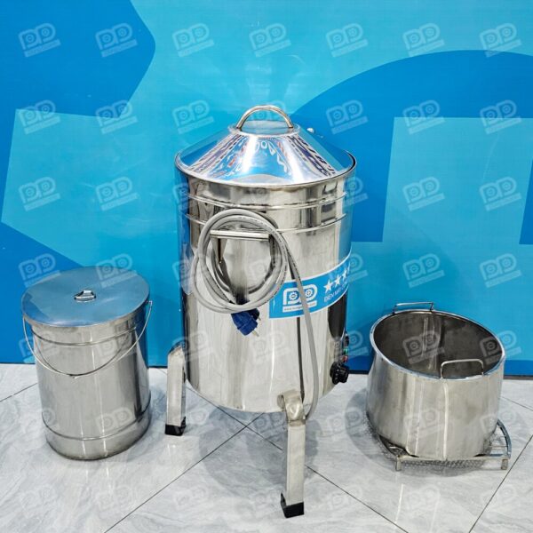 Giải pháp nấu nướng 3 trong 1: Đồ xôi, hấp pate, luộc giò chả cực kỳ tiện lợi với nồi điện Dũng Doanh.
