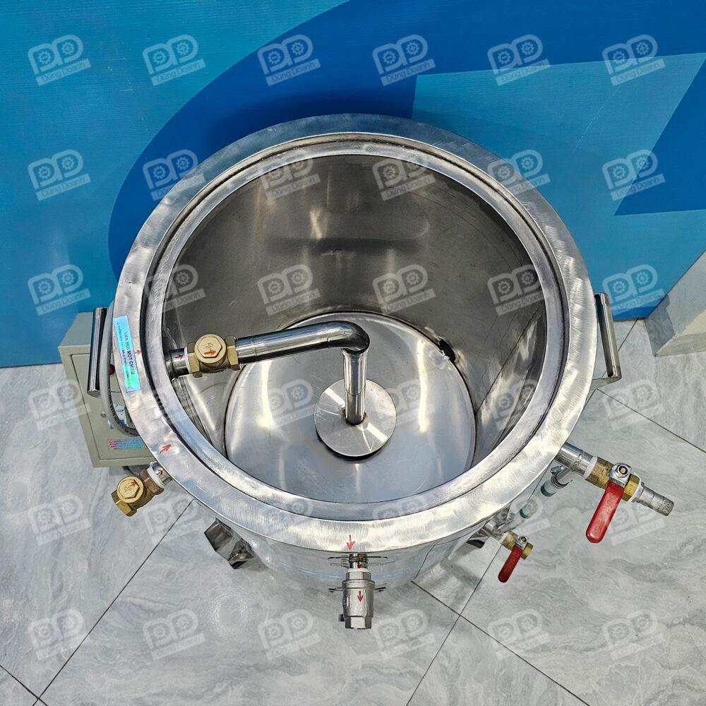 Nồi nấu đậu 60 lít 18 💎 Nồi nấu sữa đậu nành 60L Dũng Doanh là sự kết hợp hoàn hảo giữa công nghệ sục hơi và chất liệu Inox 304 cao cấp.