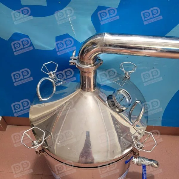 Các chốt vặn nhẹ nhàng mà vẫn đảm bảo kín hơi