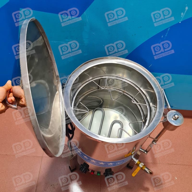 Có ống thăm nước và tiếp nước tiện dụng