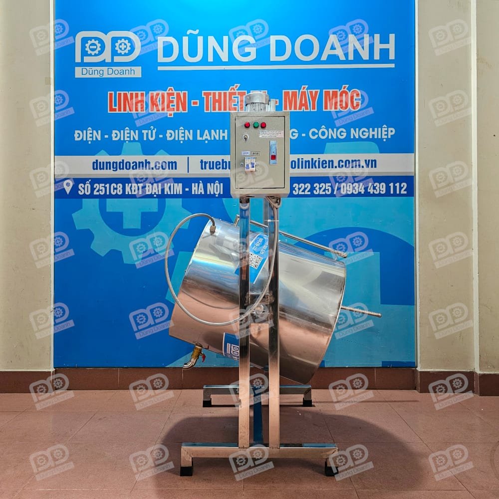 Mặt bên của nồi và tủ điều khiển