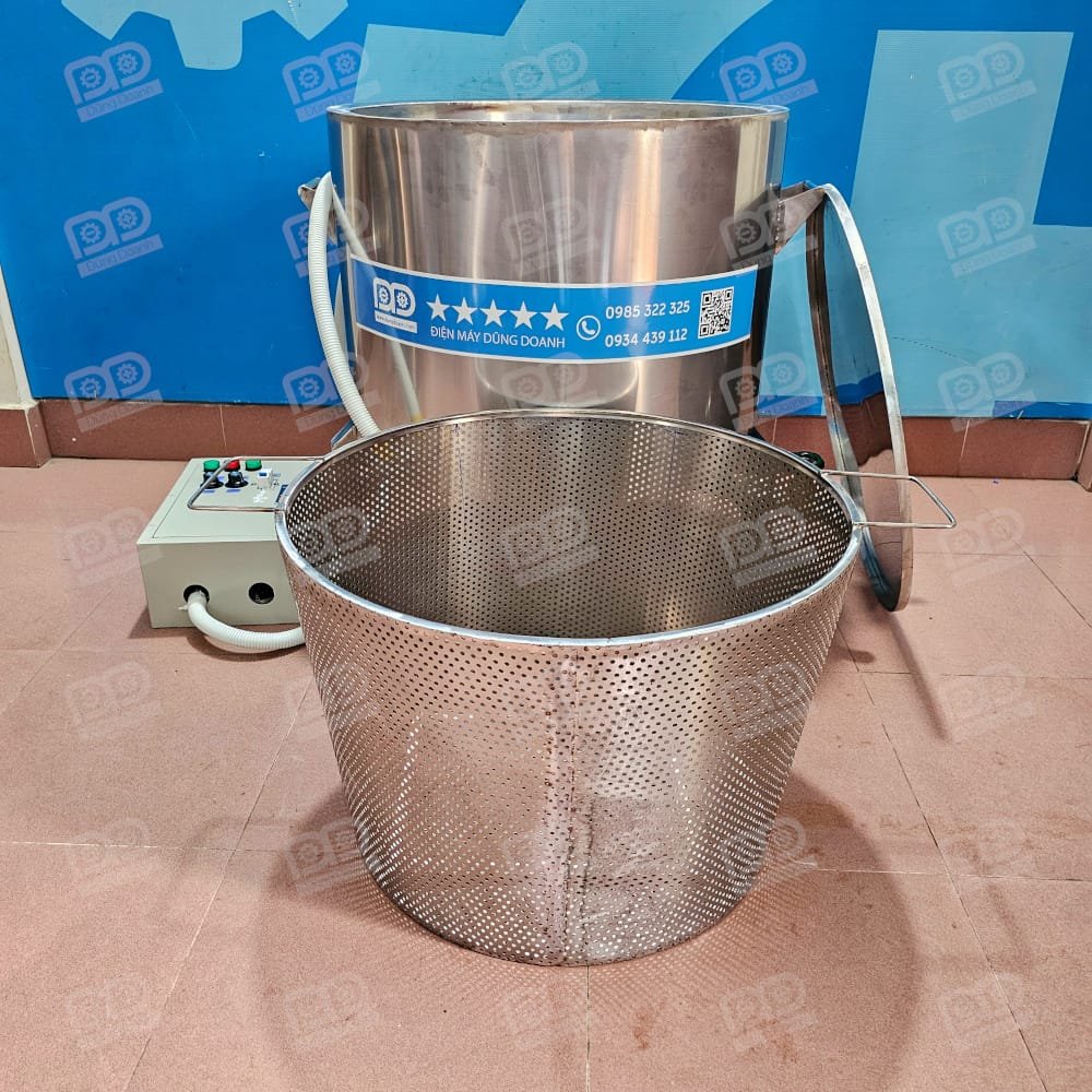 Đầy đủ phụ kiện tiện dụng khi dùng