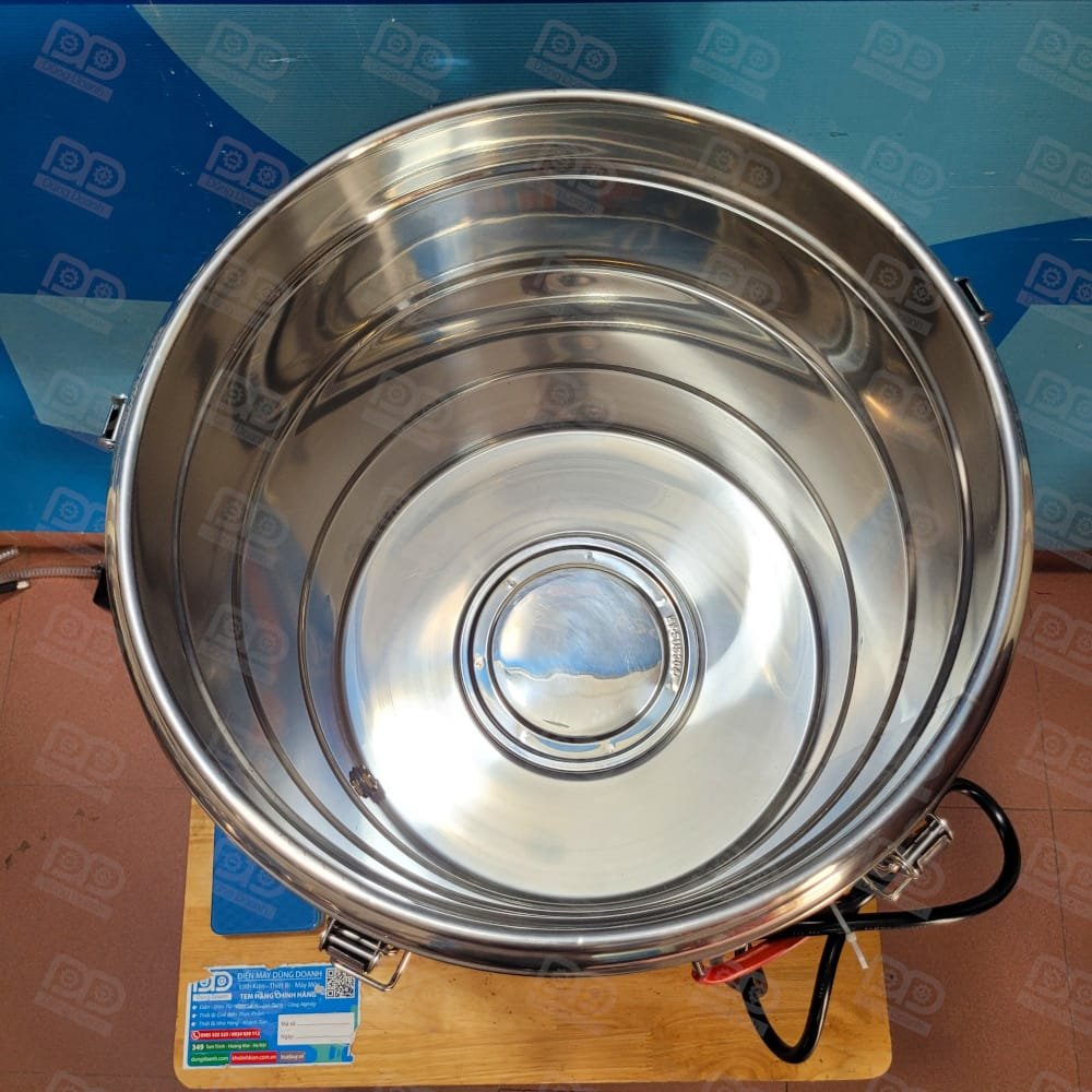 Lòng nồi mâm nhiệt dễ dàng vệ sinh