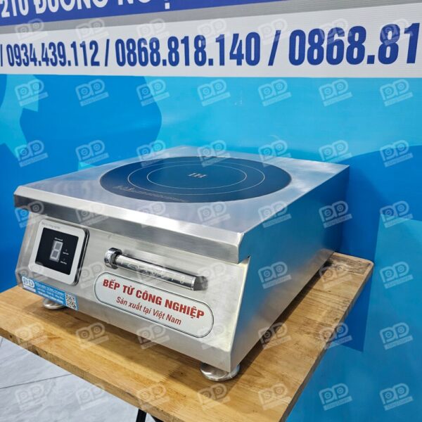 Đây là giải pháp thay thế hoàn hảo cho bếp gas truyền thống nhờ ưu điểm không khói bụi, không gây nóng bức và giảm thiểu tối đa nguy cơ cháy nổ.