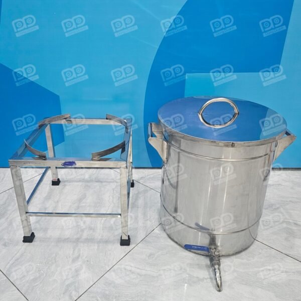 Thùng inox có giá tiện lợi