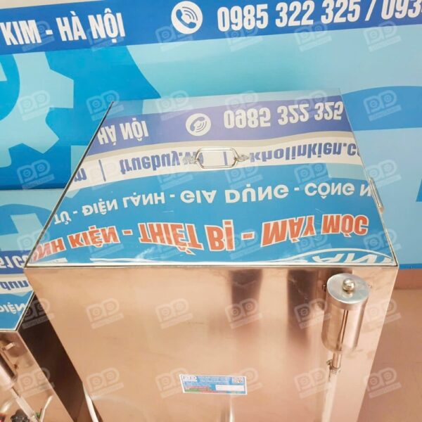 Có ống xem và tiếp nước ngoài