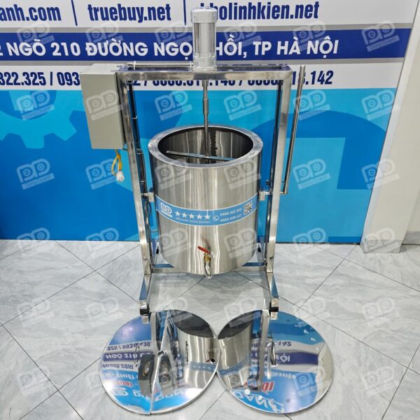 Người dùng có thể tùy chỉnh công suất nhiệt 6kW linh hoạt qua các công tắc điều khiển để tiết kiệm điện năng.