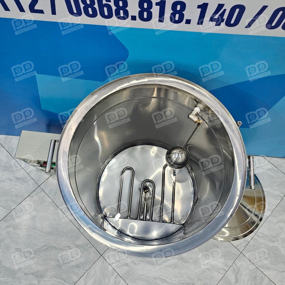 💧 Hệ thống phao cấp nước tự động giúp máy luôn đầy nước, loại bỏ hoàn toàn rủi ro cháy thanh nhiệt.