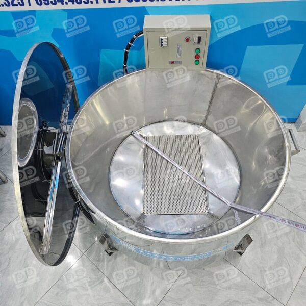 Chảo Chiên Vát 1.2m 350L 13 Trang bị vỉ lưới Inox chắn cặn thông minh, bảo vệ hệ thống thanh nhiệt và giữ cho dầu chiên luôn trong sạch.