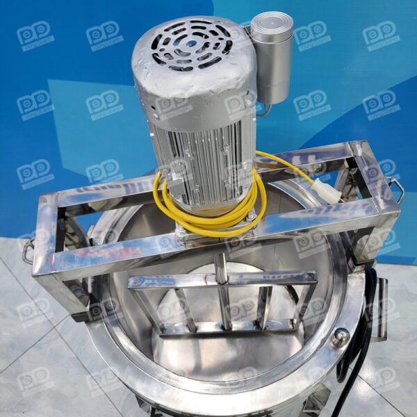Nồi Khuấy Nhiệt Dầu 50L Chỉnh Nhiệt 9 Vận hành bền bỉ: Sản phẩm sử dụng mô tơ giảm tốc hàng bãi siêu bền và hệ thống điện đấu sẵn, chỉ cần kết nối nguồn 220V là có thể sử dụng ngay lập tức