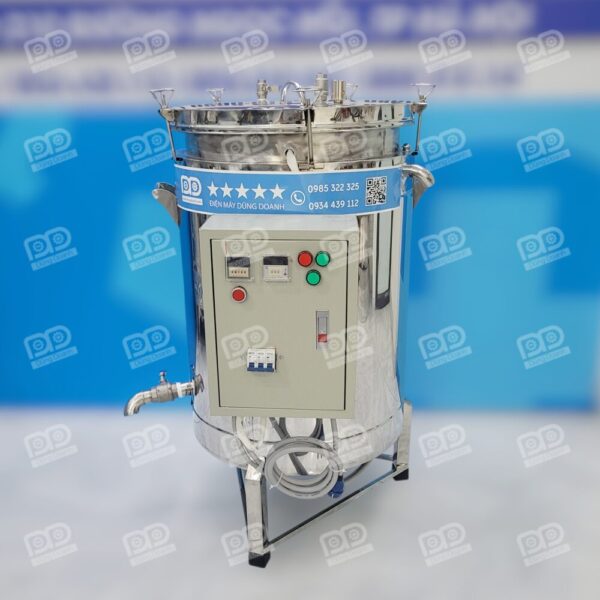 Đột phá công nghệ: Nồi ninh hầm 120 Lít sử dụng hệ thống truyền nhiệt gián tiếp qua dầu thực vật, giúp nhiệt lượng tỏa đều 360 độ từ đáy đến thành nồi.