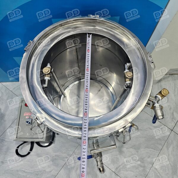 Nồi Nấu Rượu Nhiệt Hơi Nước 10Kg 60L 10 📉 Tiết kiệm nhân công: Quy trình nấu tự động hóa hoàn toàn từ khâu nấu cơm đến chưng cất rượu, giúp một người có thể vận hành nhiều bộ nồi cùng lúc mà không tốn nhiều sức.