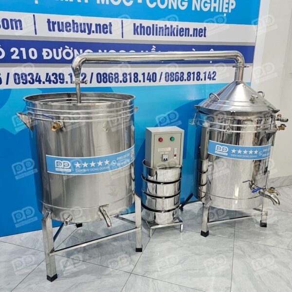 🍚 Tích hợp nấu cơm tiện lợi: Với bộ 4 khay Inox đi kèm, bạn có thể tận dụng nồi để nấu 10kg cơm rượu chỉ trong một mẻ, cực kỳ tiết kiệm công sức.
