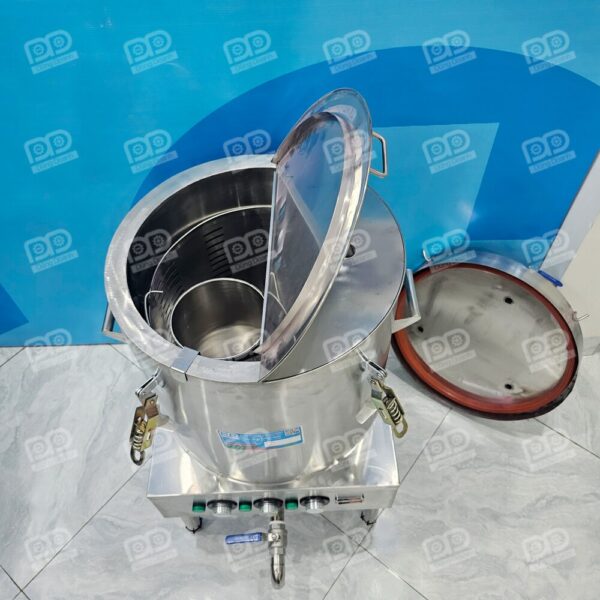 Nồi Ninh Hầm 70 Lít Hầm Xương Nấu Phở 11 Chất liệu Inox 2 lớp cao cấp không chỉ bền bỉ mà còn đảm bảo vệ sinh an toàn thực phẩm tuyệt đối.