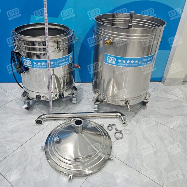 Công suất linh hoạt: Hệ thống thanh nhiệt 6kW được chia nhỏ (4kW + 2kW) giúp người dùng dễ dàng kiểm soát tốc độ chưng cất và tối ưu hóa chi phí điện năng tiêu thụ.