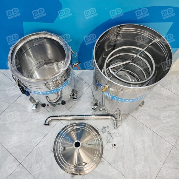 Dù có công suất lớn nhưng thiết kế tổng thể của bộ nồi rất gọn gàng, phù hợp cho cả những xưởng sản xuất có diện tích hạn chế.