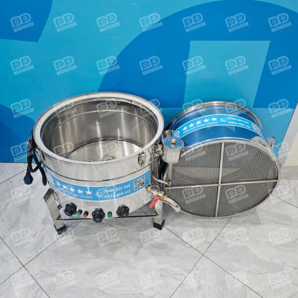 Chõ đồ xôi 20Kg xửng hấp rời 55x30 11 Sự kết hợp giữa gioăng Silicon và 4 chốt kẹp chắc chắn tạo nên hệ thống kín hơi tuyệt đối, loại bỏ tình trạng thất thoát nhiệt.