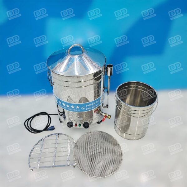 Hệ thống 2 thanh nhiệt độc lập (3kW + 2kW) cho phép bạn tùy chỉnh công suất linh hoạt, giúp tiết kiệm điện năng tối đa khi thực phẩm đã chín