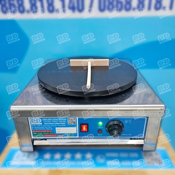 Toàn bộ thân máy được hoàn thiện bằng chất liệu Inox 304 cao cấp, không chỉ mang lại vẻ ngoài sáng bóng, chuyên nghiệp mà còn đảm bảo an toàn vệ sinh và rất dễ lau chùi
