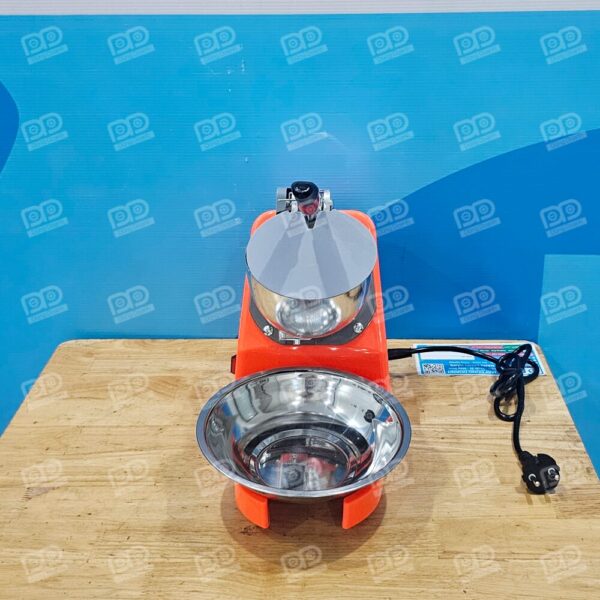 Máy Bào Đá 4 Dao 500W 9 Đi kèm khay hứng đá lòng sâu bằng Inox cao cấp, dễ dàng vệ sinh