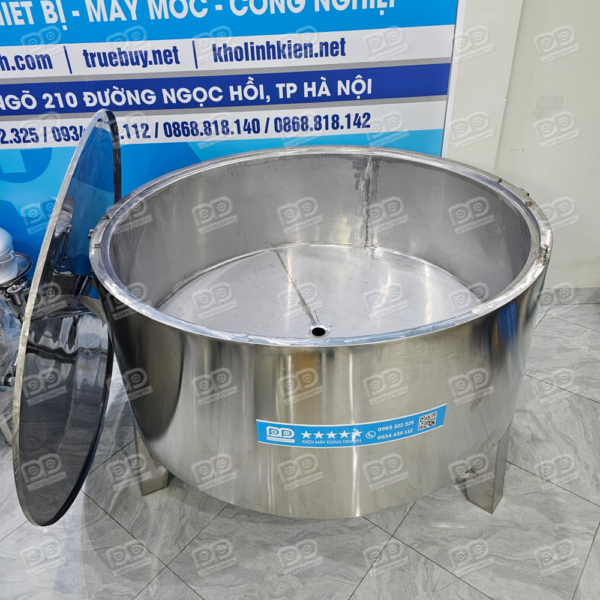 Khung giá đỡ mô tơ và vam chốt khóa chắc chắn, gia công tỉ mỉ đảm bảo độ ổn định cao trong suốt quá trình khuấy